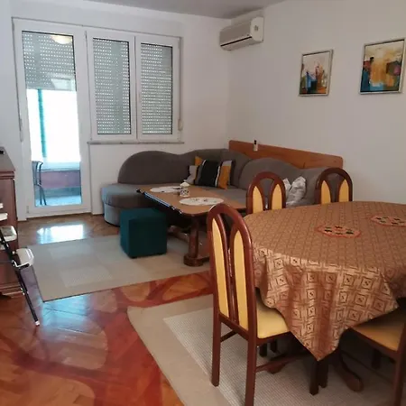 Guesthouse M&E Apartamento